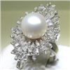 Image 1 : 18K GOLD PEARL AND DIAMOND RING