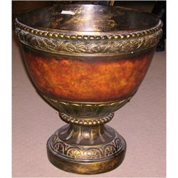 "PRESENTATION FAUX MARBLE URN"