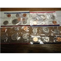 1988 & 89 US MINT SETS (UNC) P/D (WITH ENVELOPES)