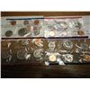 Image 1 : 1988 & 89 US MINT SETS (UNC) P/D (WITH ENVELOPES)