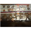 Image 2 : 1988 & 89 US MINT SETS (UNC) P/D (WITH ENVELOPES)