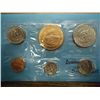 Image 2 : 1982 DENVER MINT SOUVENIR SET RETAIL $60.00