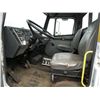 Image 4 : 1996 Freightliner FL70 1FV6HFBA8TL761474