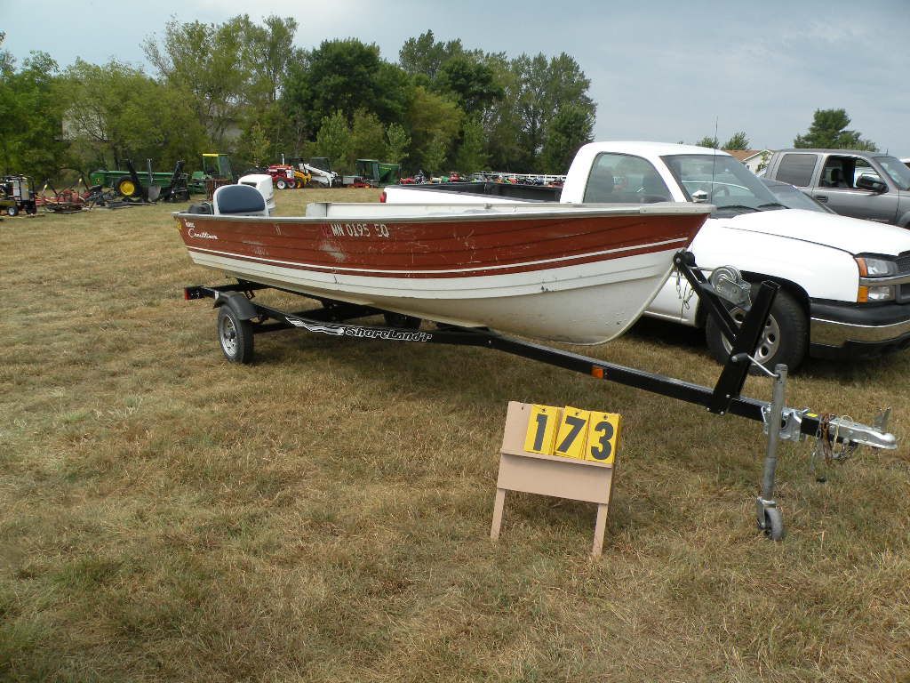 1983 Crestliner 16 ft boat NOR03732M83H
