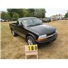 Image 1 : 1999 Chev S-10 1GCDT14X8XK159286