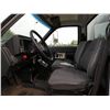 Image 5 : 1998 GMC 6500 van truck 1GDK7H1J4WJ501188