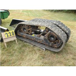 Loegering skid loader tracks