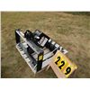 Image 1 : Lowe 750 post auger