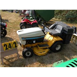 Cub Cadet 1320 hydro w/38" deck, bagger & blower attachment