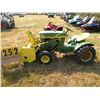 Image 2 : John Deere 110 w/blower, deck & chains