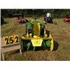 Image 3 : John Deere 110 w/blower, deck & chains