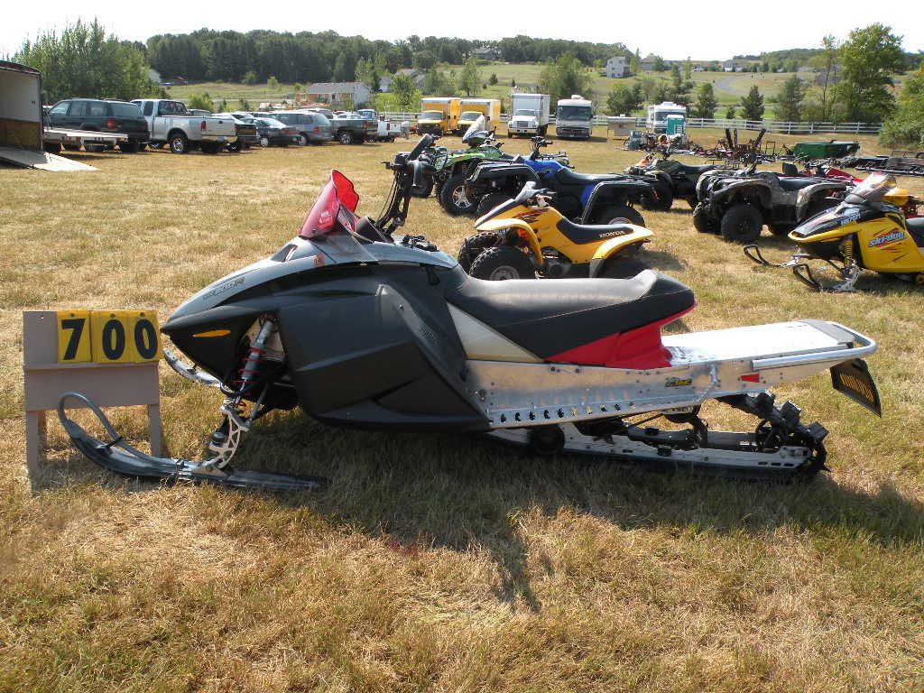 2005 Ski Doo 800 Summit 144 2BPSCK5B25V000222