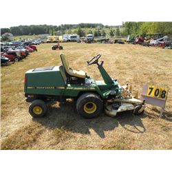 John Deere F725