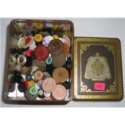 DESIGNER TIN FULL OF VINTAGE ASSORTED BUTTONS *APPROX. 150 TOTAL BUTTONS*!!