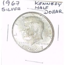 1967 KENNEDY SILVER HALF DOLLAR *NICE SILVER COIN - PLEASE LOOK AT PICTURE TO DETERMINE*!!