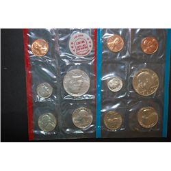 1972 US Mint Coin Set; P&D Mints; UNC; EST. $5-10