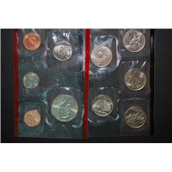 1999-D US Mint Coin Set & US Mint State Quarter Coin Set; UNC; EST. $5-10