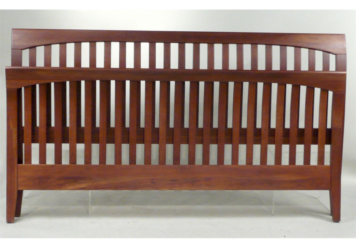 Contemporary Ethan Allen King Size Sleigh Bed, 20th C., N9ENBH