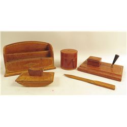 Five Piece Leather Desk Set, Italy, 20th C., N9ENBH