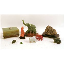 Group of Carved Hardstone and Jade Table Articles, 20th C., N9ENBC