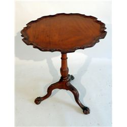 George II Style Carved Mahogany Piecrust Birdcage Candlestand, 20th C., N9ENBH