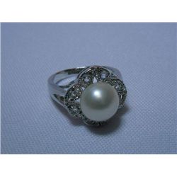 ELEGANT WHITE PEARL SILVER
