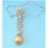 Image 1 : 18K GOLD DIAMOND AND PEARL NECKLACE