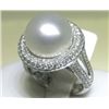 Image 1 : 18K GOLD PEARL AND DIAMOND RING