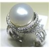 Image 1 : 18K GOLD PEARL AND DIAMOND RING