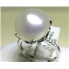 Image 1 : 18K GOLD PEARL AND DIAMOND RING