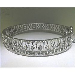 18KW BANGLE WITH DIAMONDS