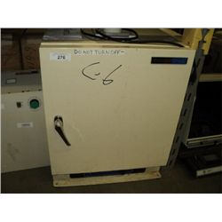 VWR 1305U FREEZER
