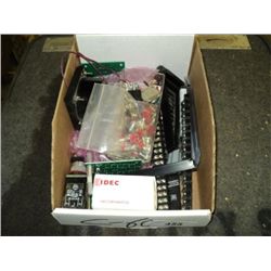BOX: ASSORTED CONNECTORS