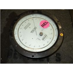 WALLACE & TIERMAN ABSOLUTE PRESSURE GAUGE 1500