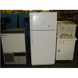 FRIGIDAIRE REFRIGERATOR / FREEZER