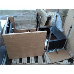 LOT OF OFFICE FURNITURE