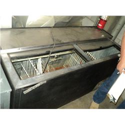 FOOD SERVICE REFRIGERATOR