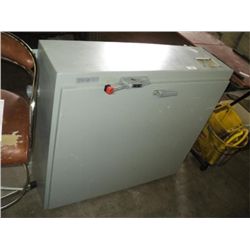 LARGE CIRCUIT BREAKER PANEL