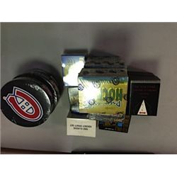 LOT OF ASSORTED HOCKEY CARDS