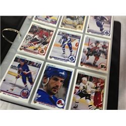 BINDER OF UPPER DECK 1990 HOCKEY CARDS