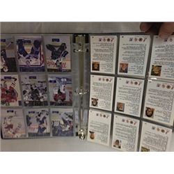 BINDER HOCKEY WIT SET OF HOCKEY CARDS
