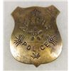 Image 1 : 1495 - US APACHE POLICE BRASS SHIELD BADGE