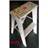 Image 1 : Decorative step ladder
