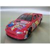 Image 2 : 1998 1:24 Scale Terry Labonte Fruit Loops Car