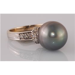 Tahitian Cultured Pearl & Diamond Set Ring 8.17 grams