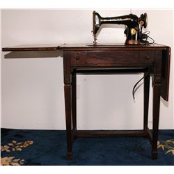 VIntage Singer Sewing Machine and Table