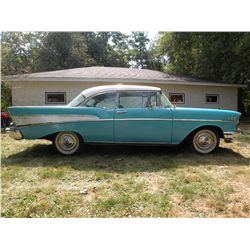 1957 Chevrolet Bel Air, 2 door hard top, V-8, 4 barrel carb,  3 speed, sn# C57J265692