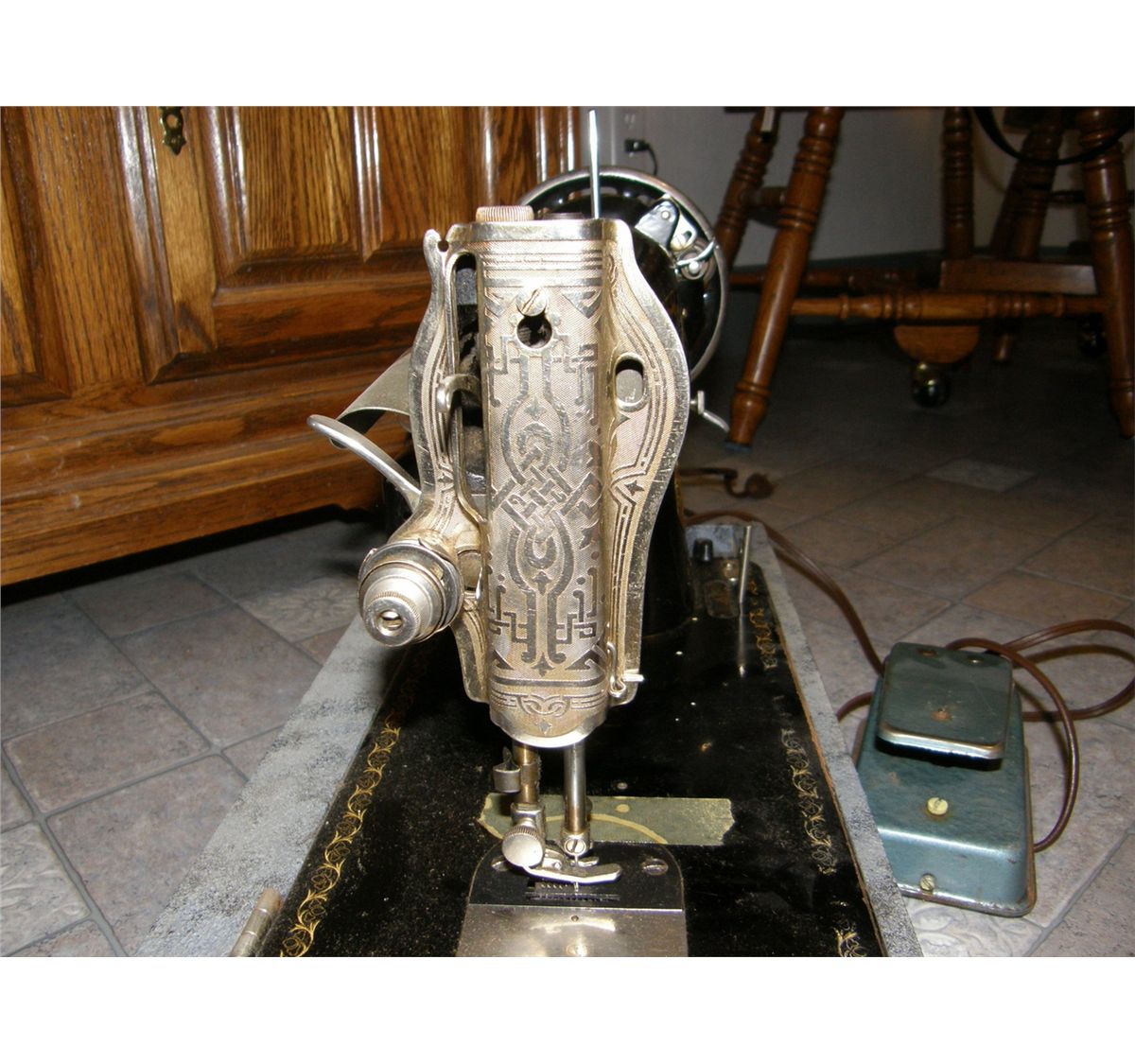 1938 Singer Sewing Machine w/Case AF Series Model 15