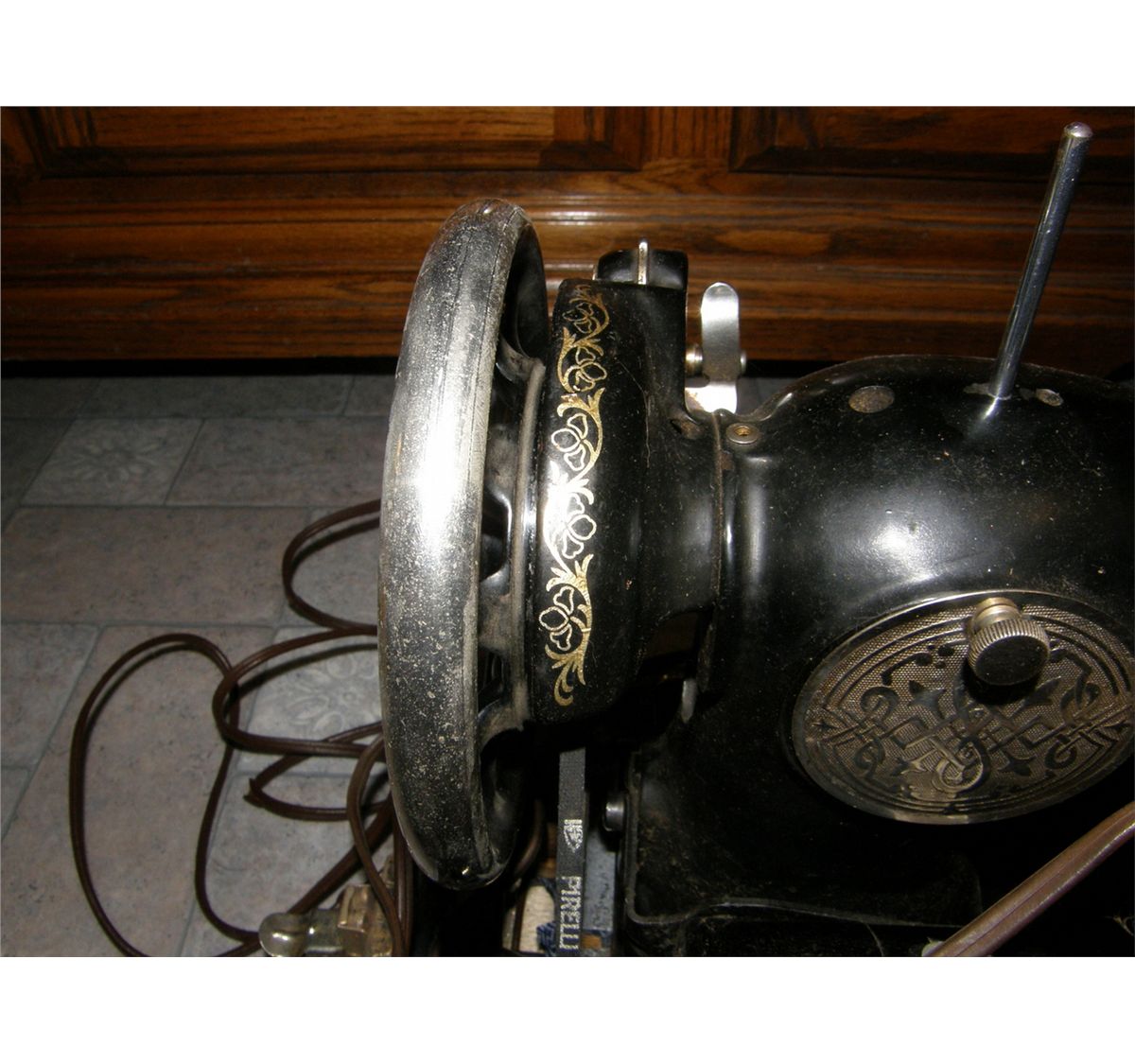 1938 Singer Sewing Machine w/Case AF Series Model 15