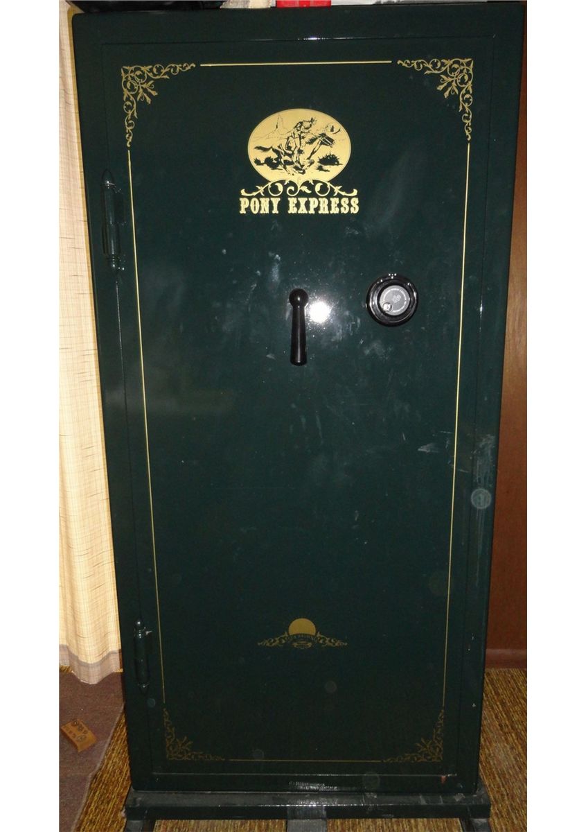 Express Gun Locker 4 Pony Express gun safe,16 gun, 4 shelf, fireproof, Sun Welding Safe Co.